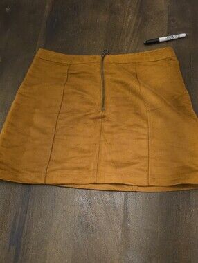 Old Navy Skirt Sz 14 ..17.5w 17 Length